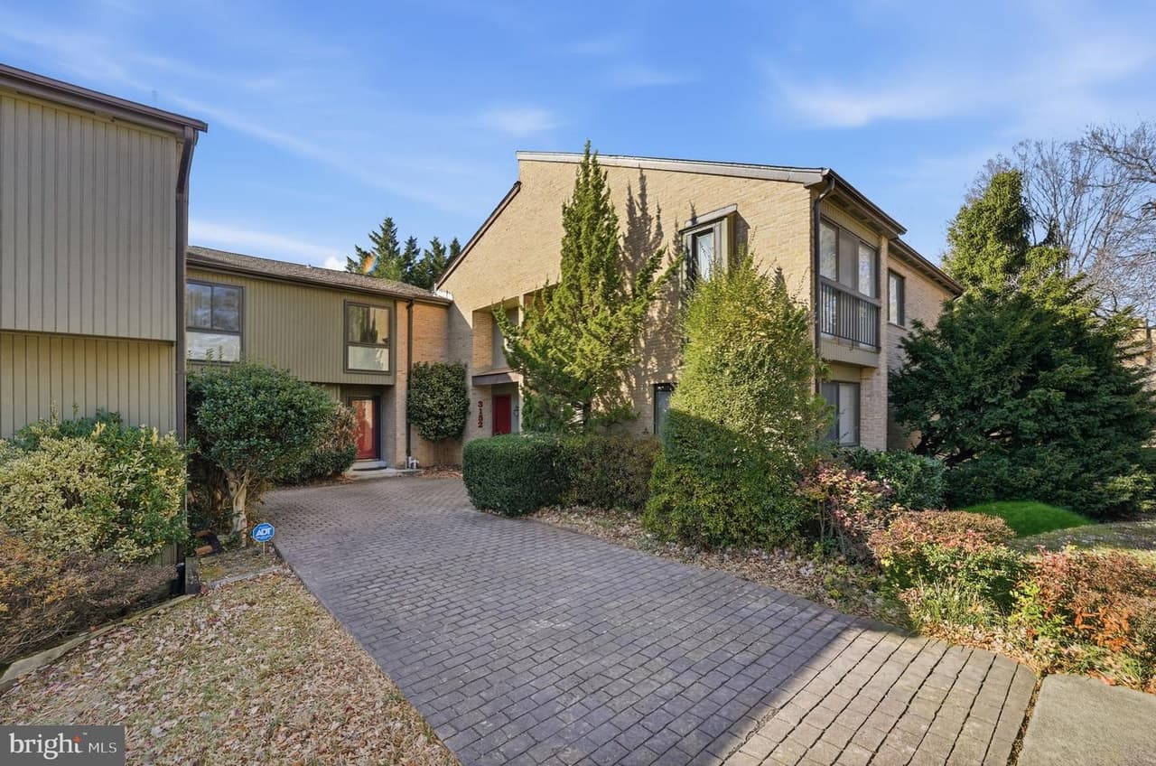 3152 Eakin Park - Photo 1