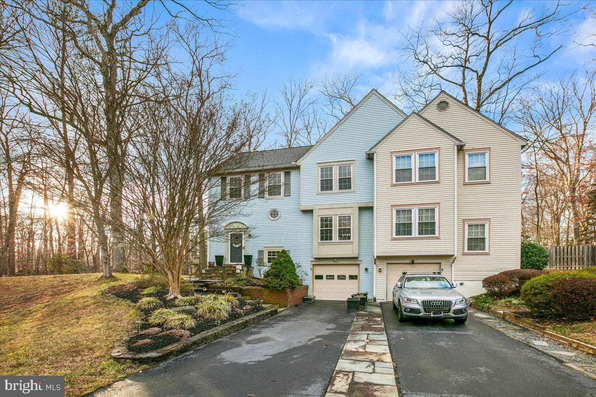 7952 Gambrill - Photo 1