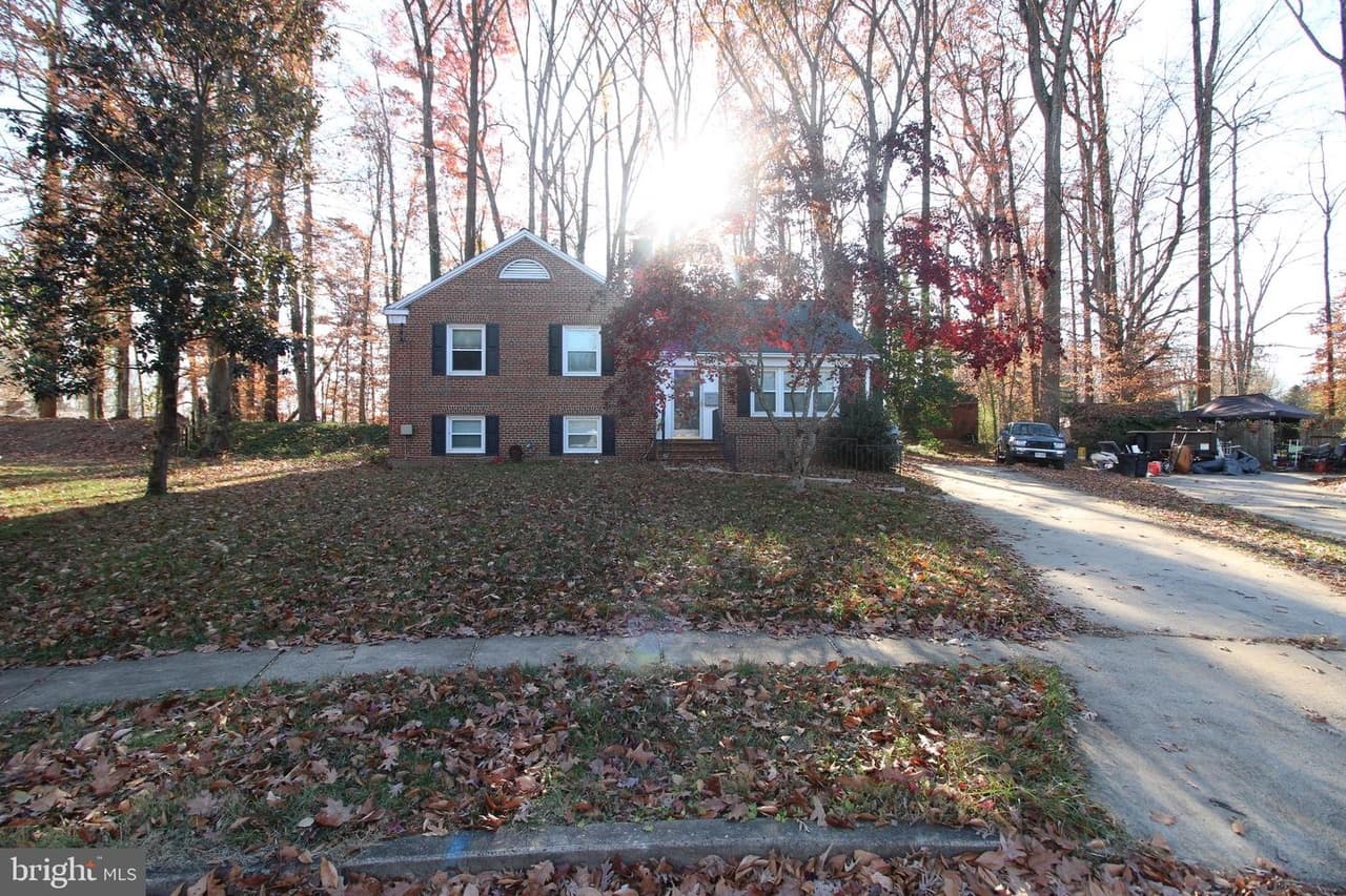5426 Lehigh - Photo 1