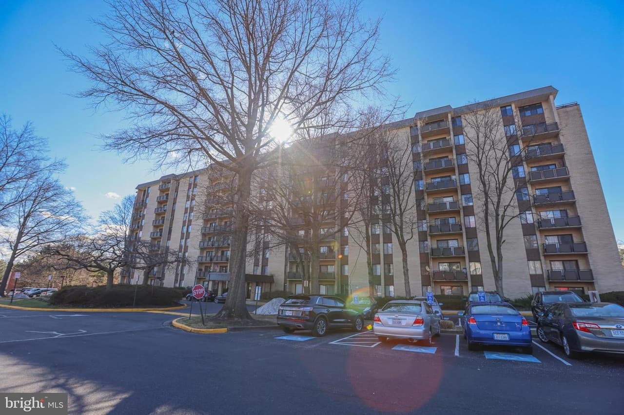 6001 Arlington Unit#605 - Photo 1