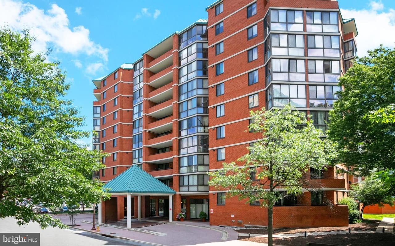 1001 N Randolph Unit#1007 - Photo 1