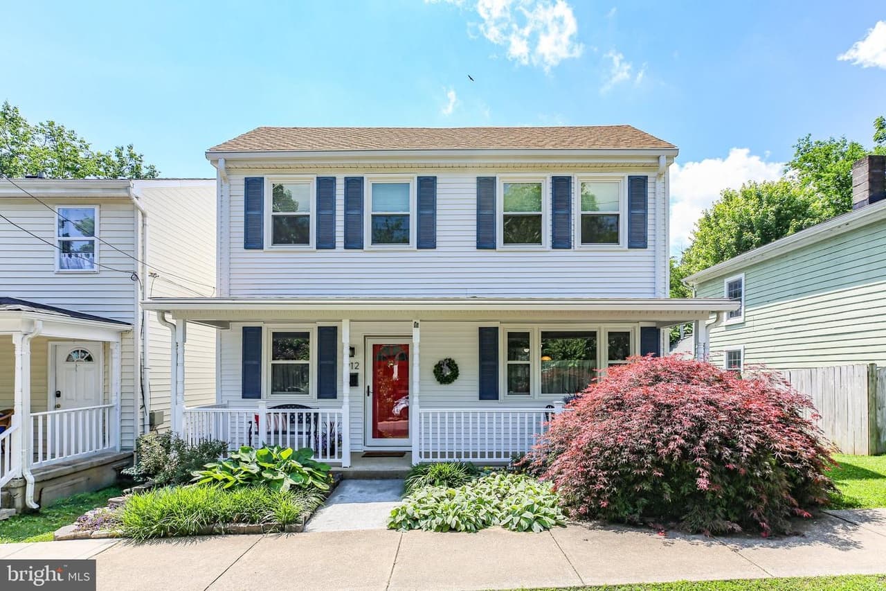 912 Hanover - Photo 1