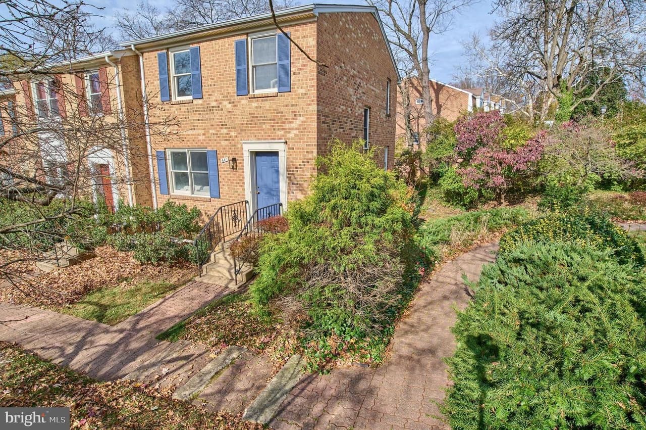 641 N Abingdon - Photo 1