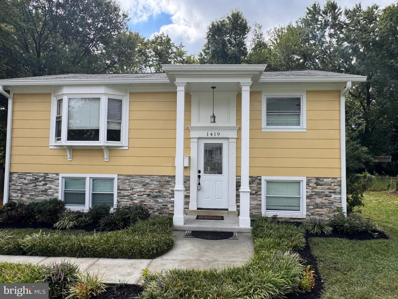 1419 Indiana - Photo 1