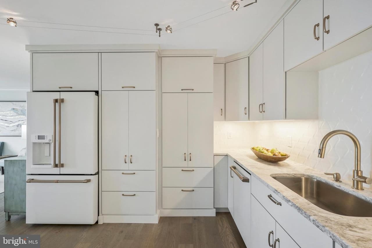 3800 Fairfax Unit#802 - Photo 1