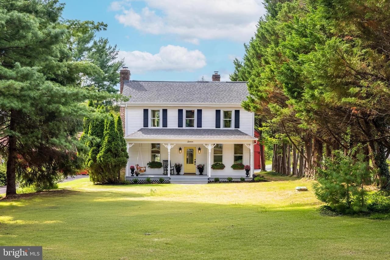 7 E Loudoun - Photo 1