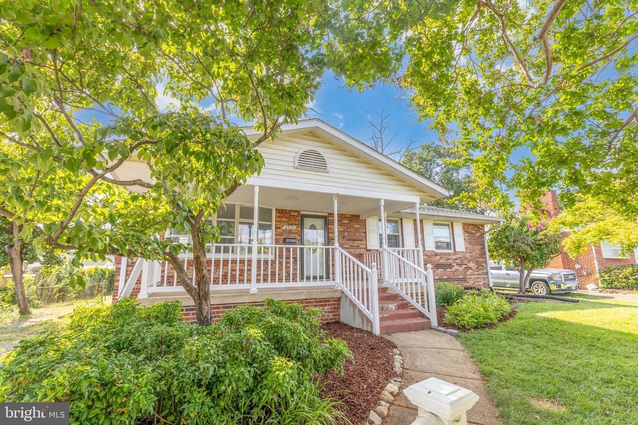 6925 Ruskin - Photo 1