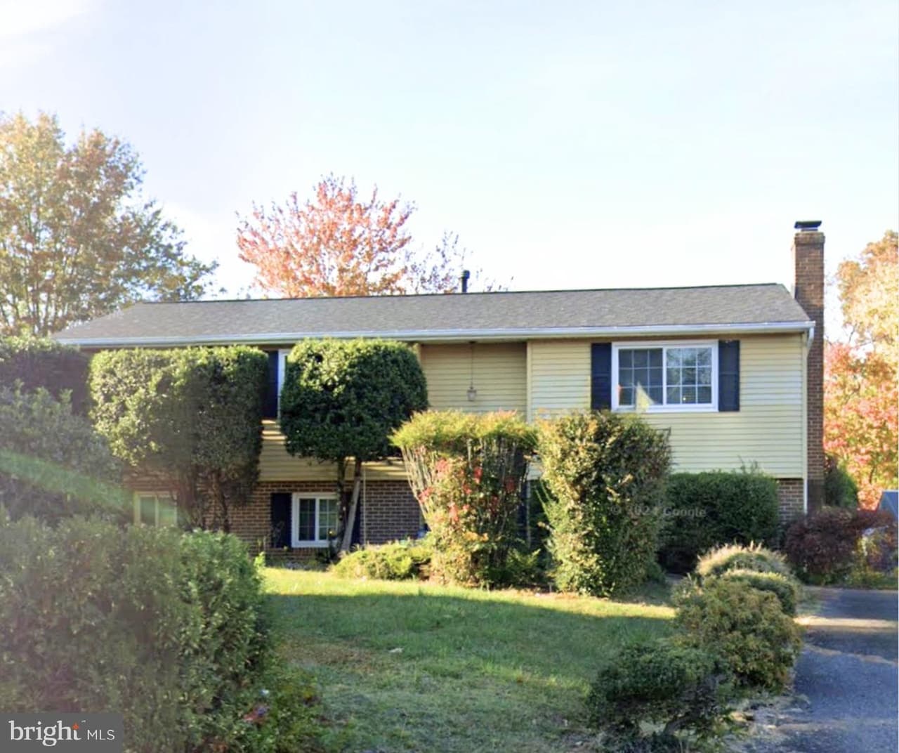 5068 Macnamara - Photo 1
