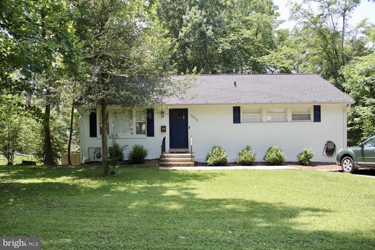 5418 Inverchapel - Photo 1