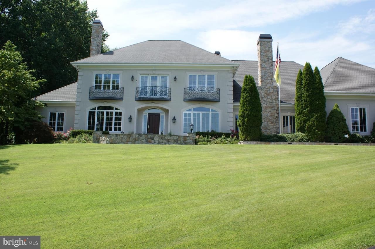 22915 Cobb House - Photo 1