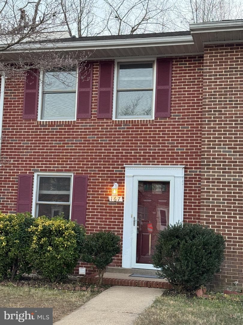 167 Farrell - Photo 1