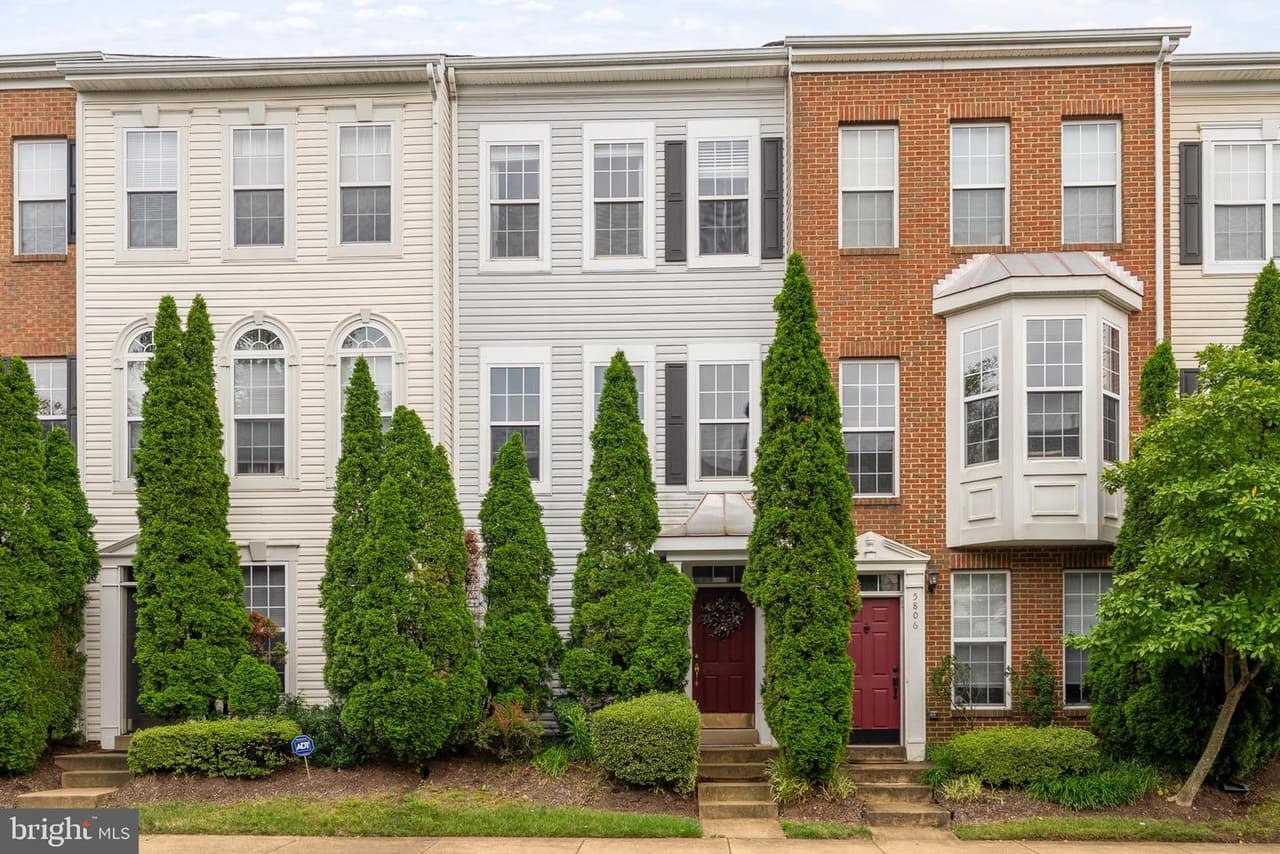 5804 Summers Grove - Photo 1