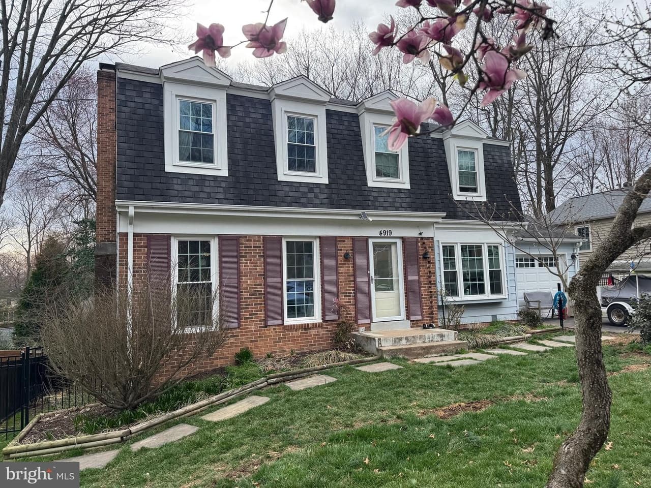 4919 King Solomon - Photo 1
