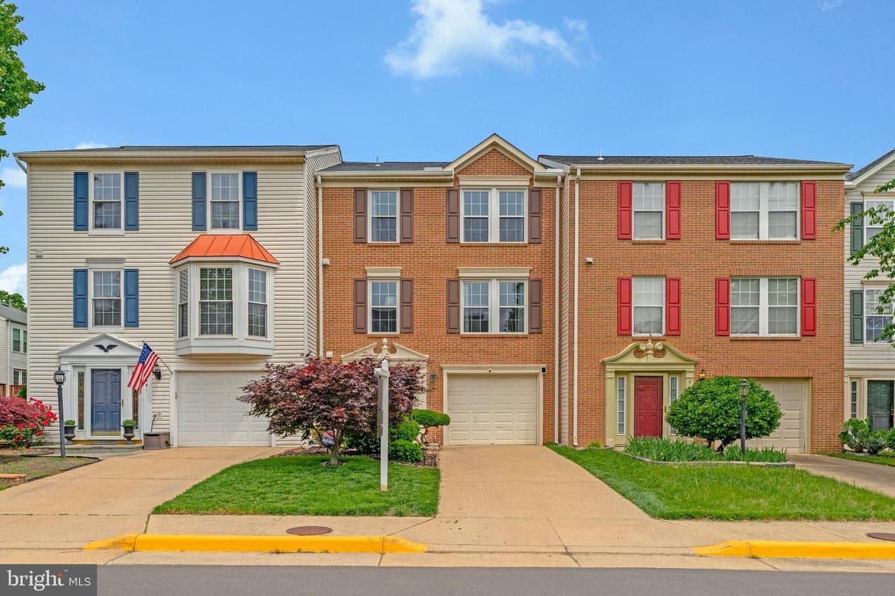 7453 Gadsby - Photo 1