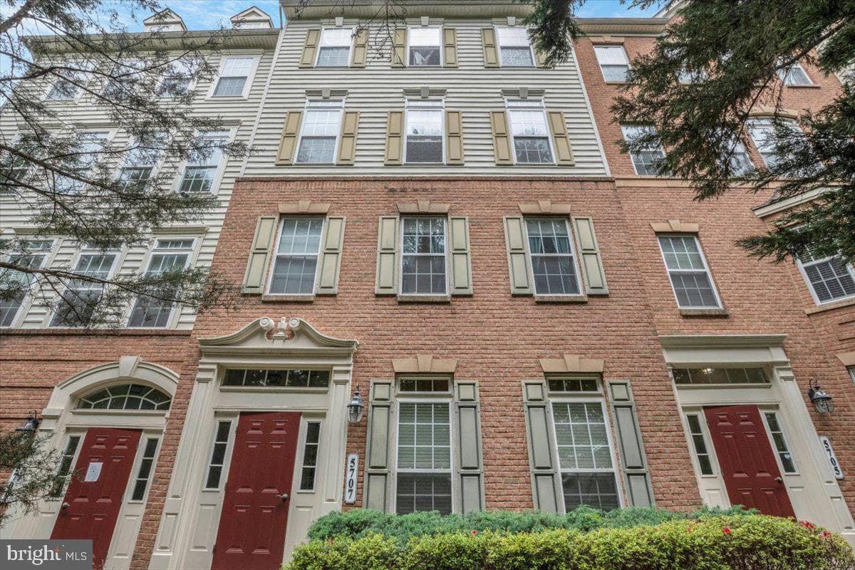 5707 Callcott Unit#G - Photo 1
