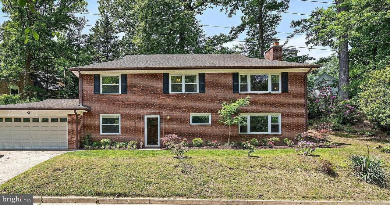 2420 N Taylor - Photo 1