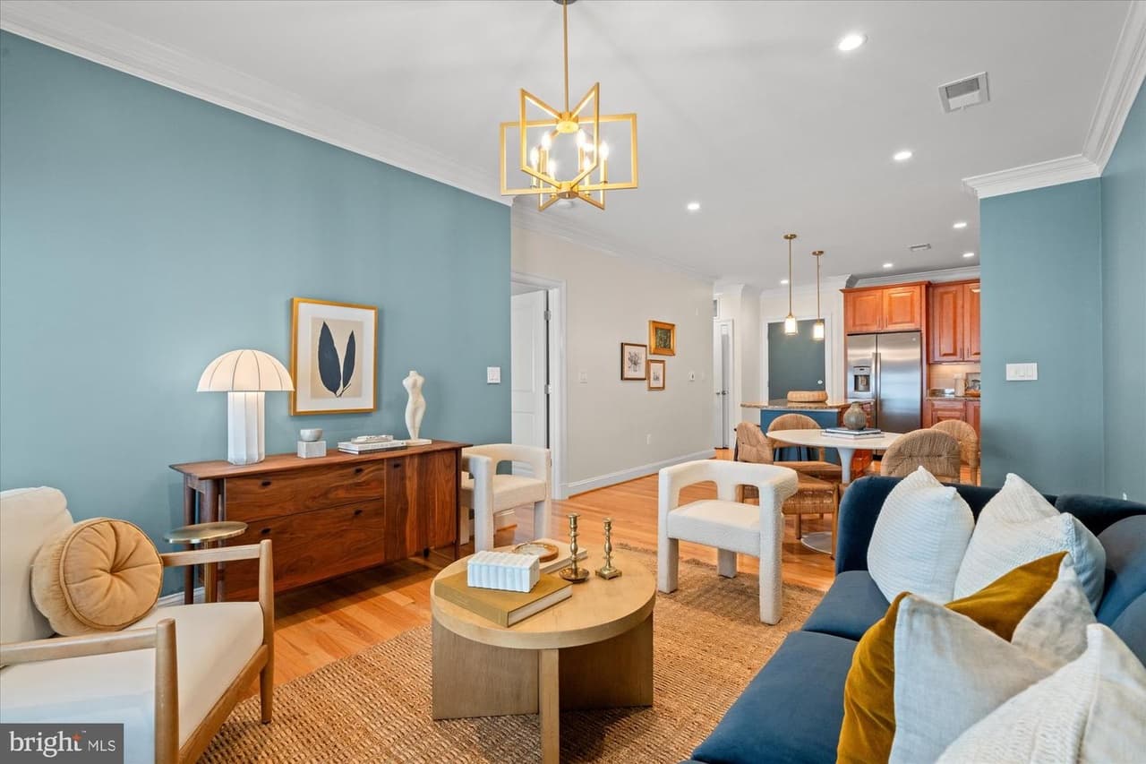 1023 N Royal Unit#203 - Photo 1