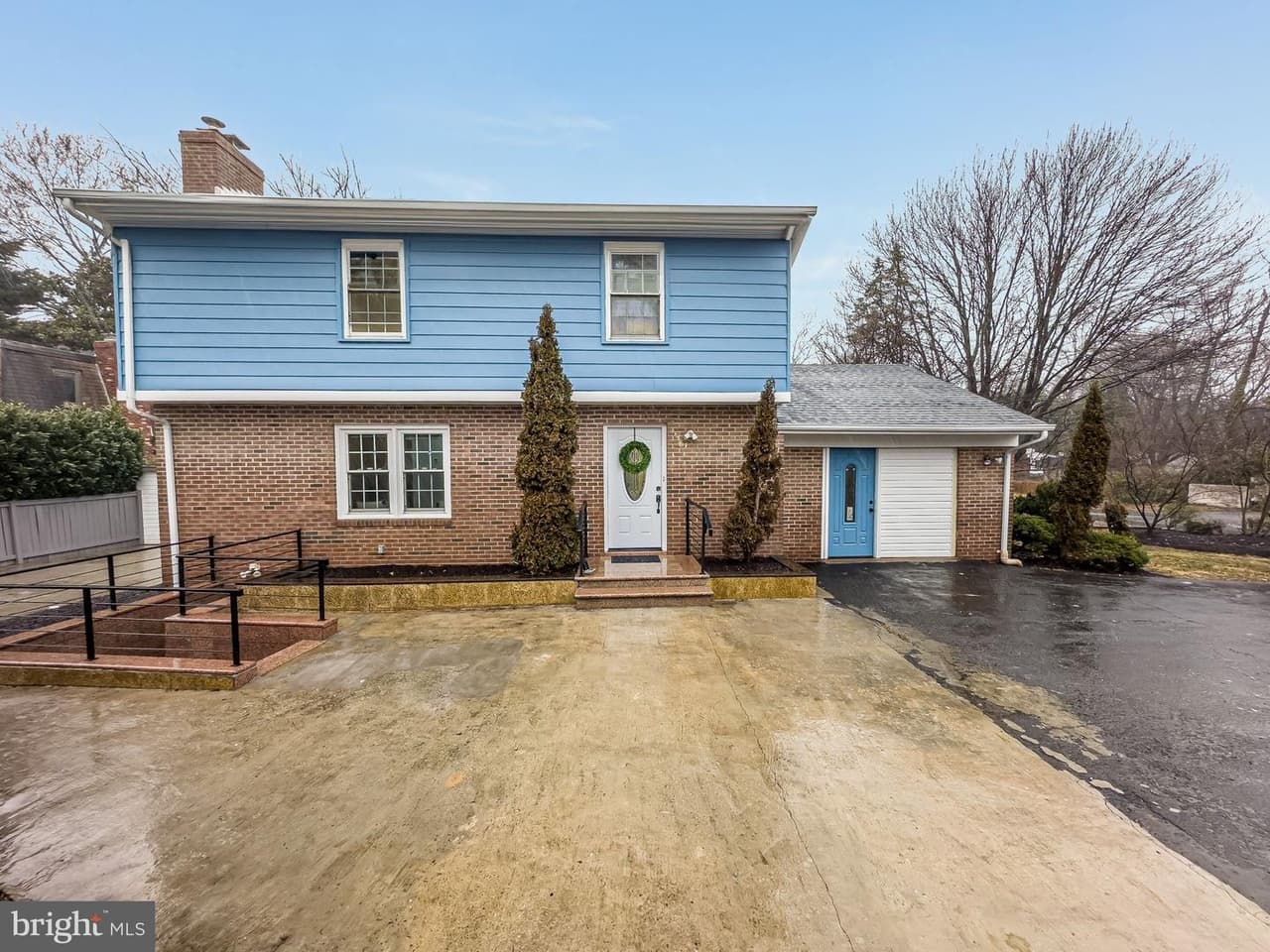 1262 Kensington - Photo 1