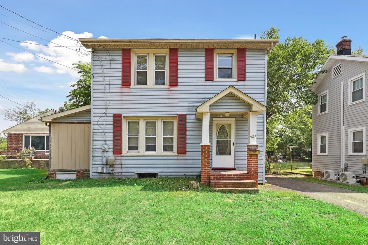 426 Summit - Photo 1
