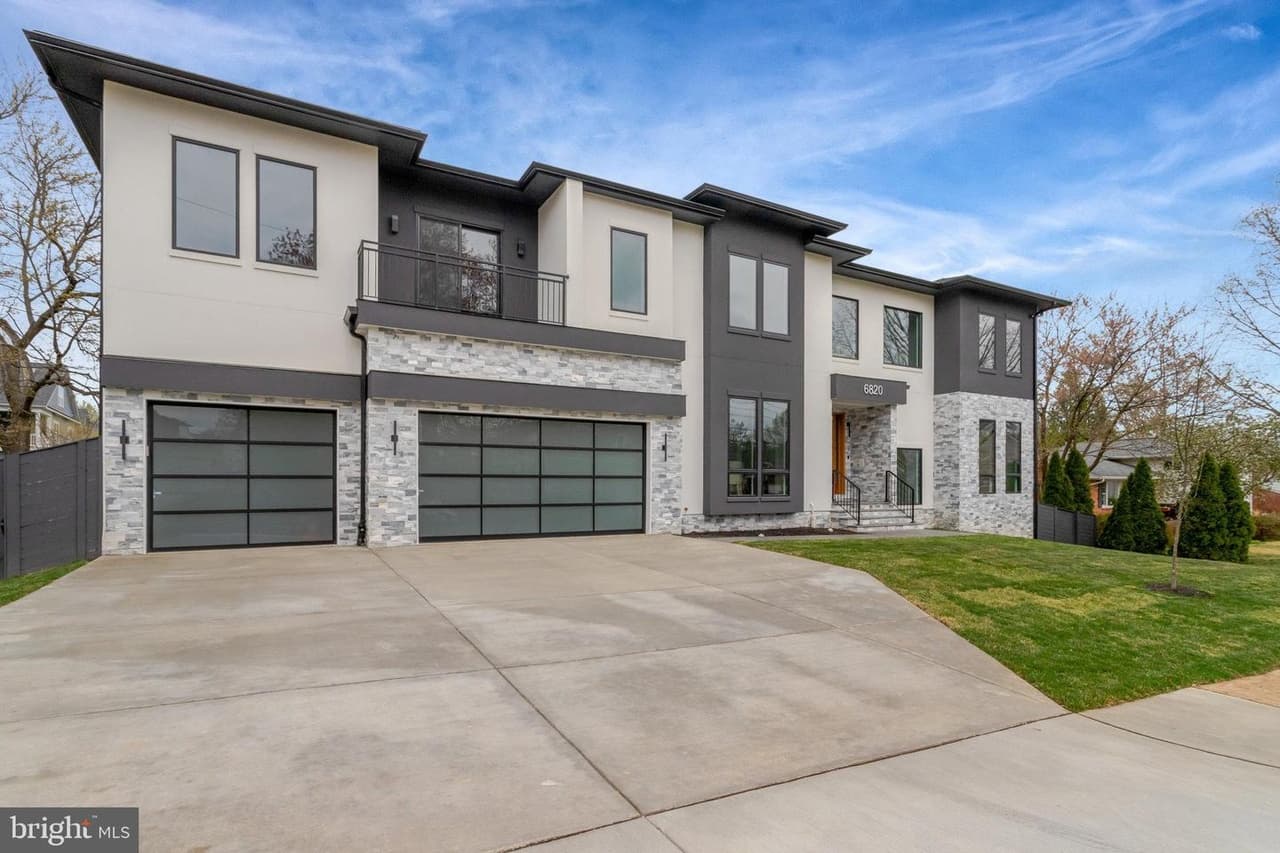 6820 Broyhill - Photo 1