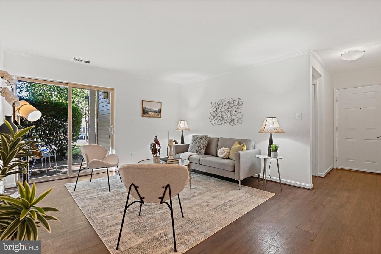 11710 Olde English Unit#11710-B - Photo 1