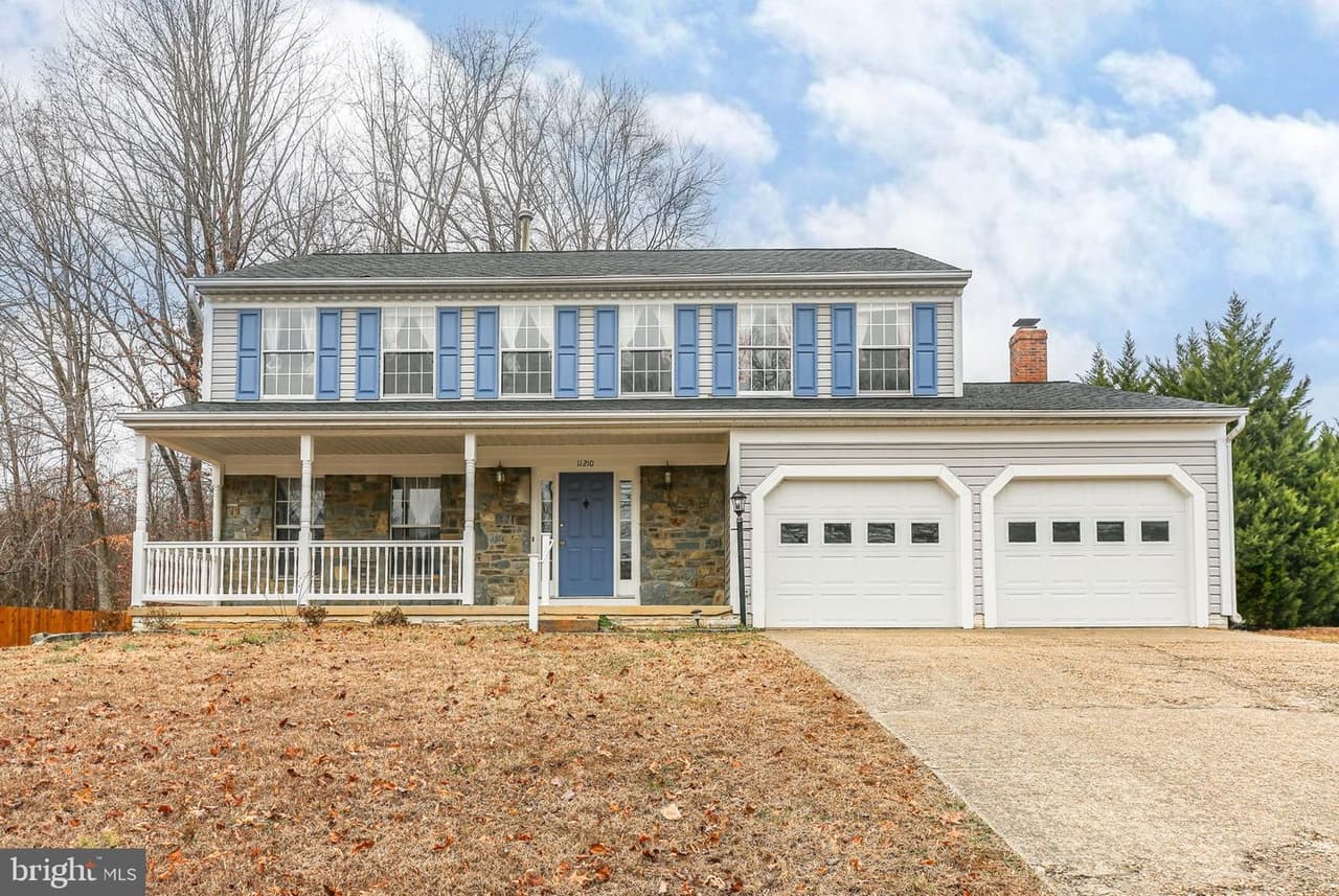 11210 Springfield - Photo 1