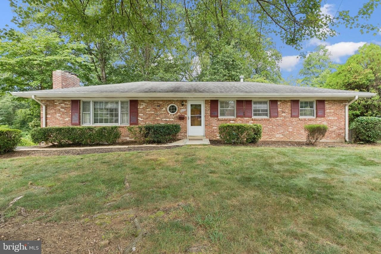 4624 Braeburn - Photo 1