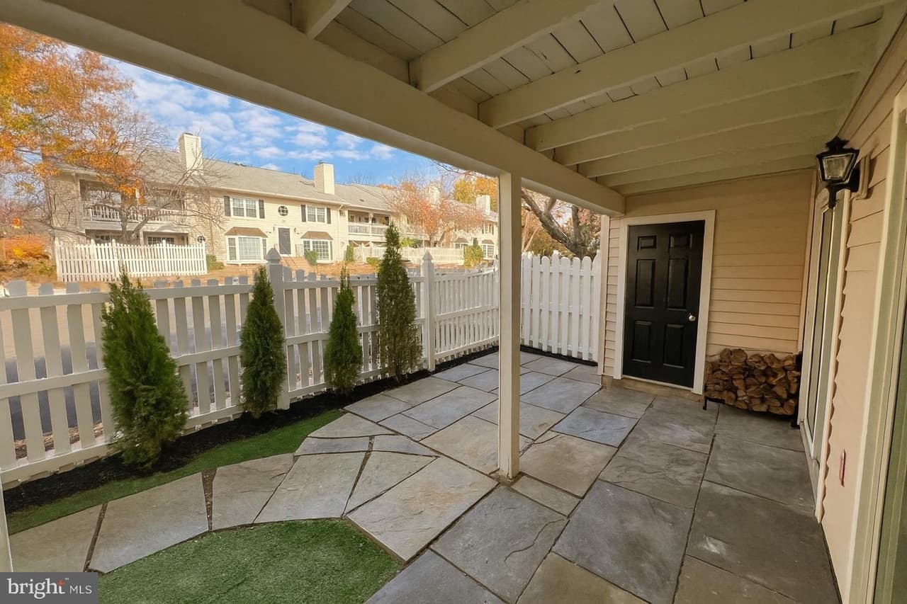 10195 Ashbrooke Unit#109 - Photo 1