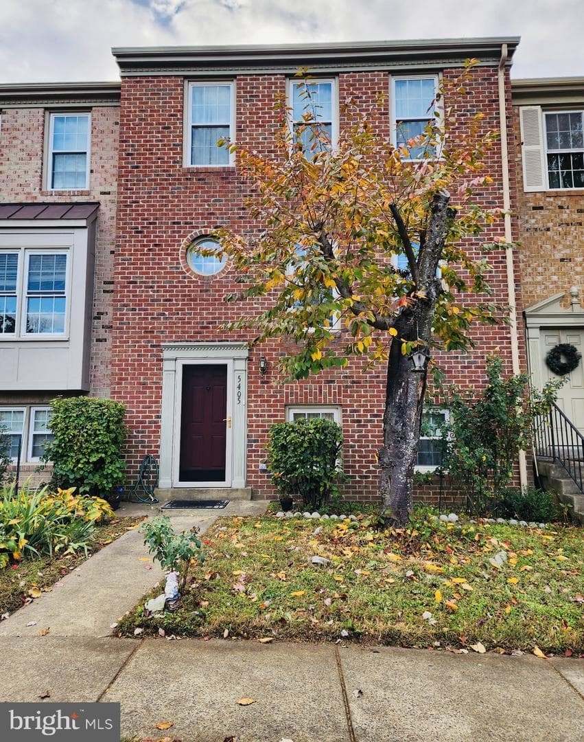 5405 Middlebourne - Photo 1