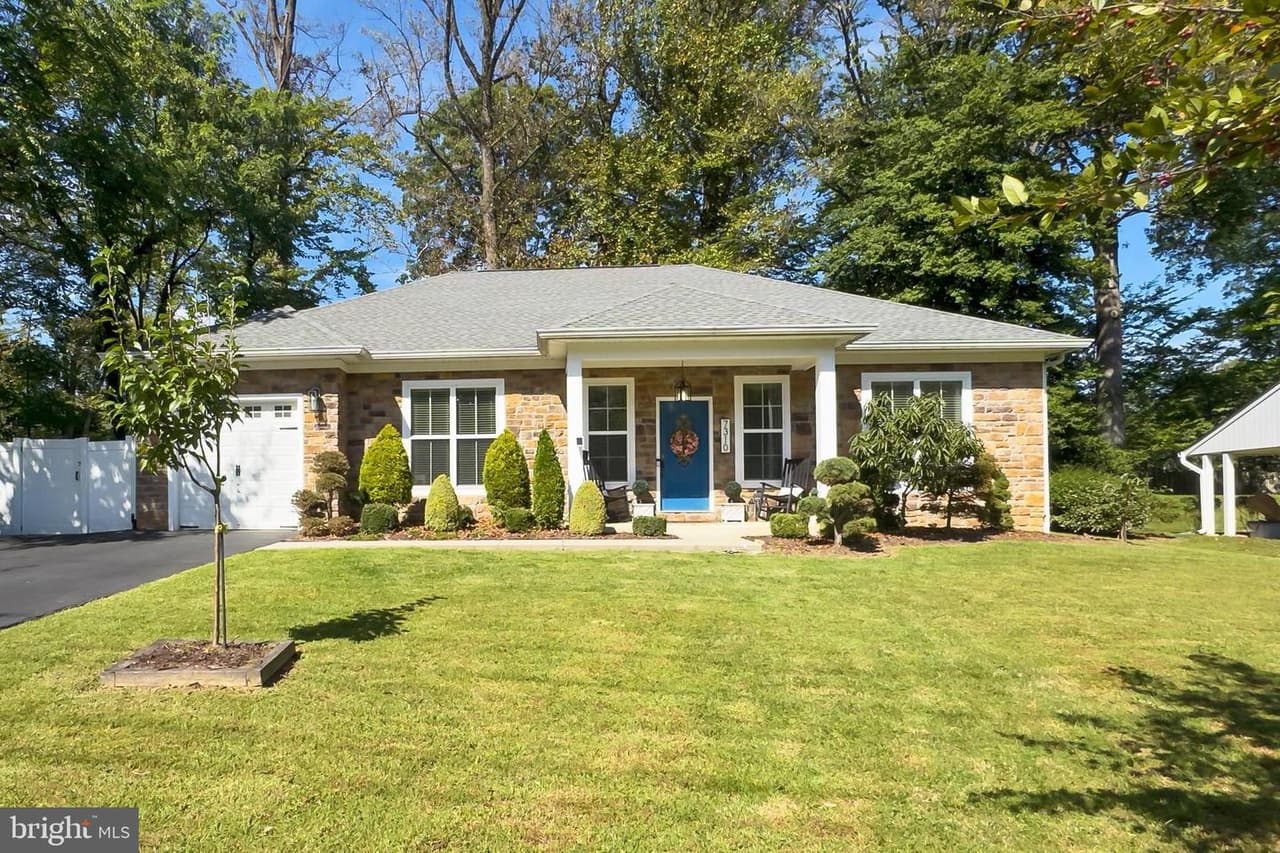 7310 Leesville - Photo 1