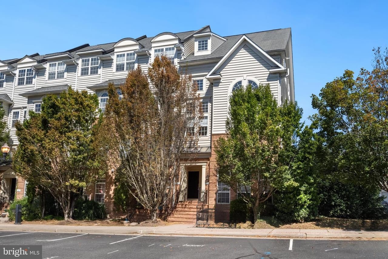 7137 Little Thames - Photo 1