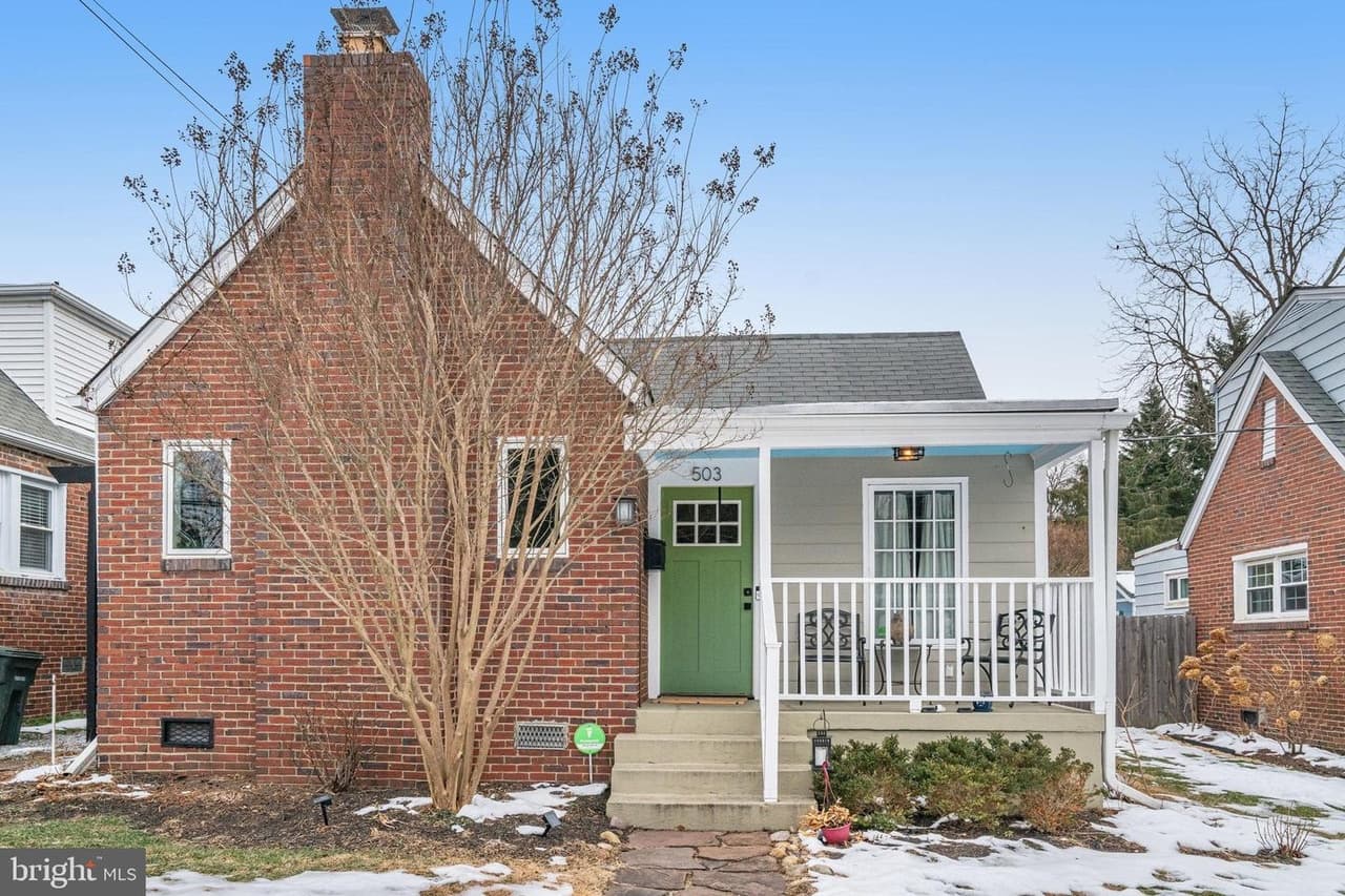 503 S Wakefield - Photo 1