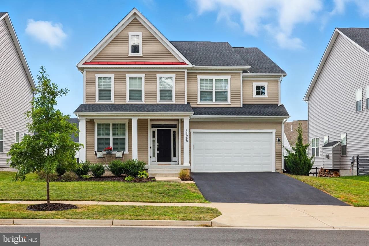 17968 Ridgewood - Photo 1