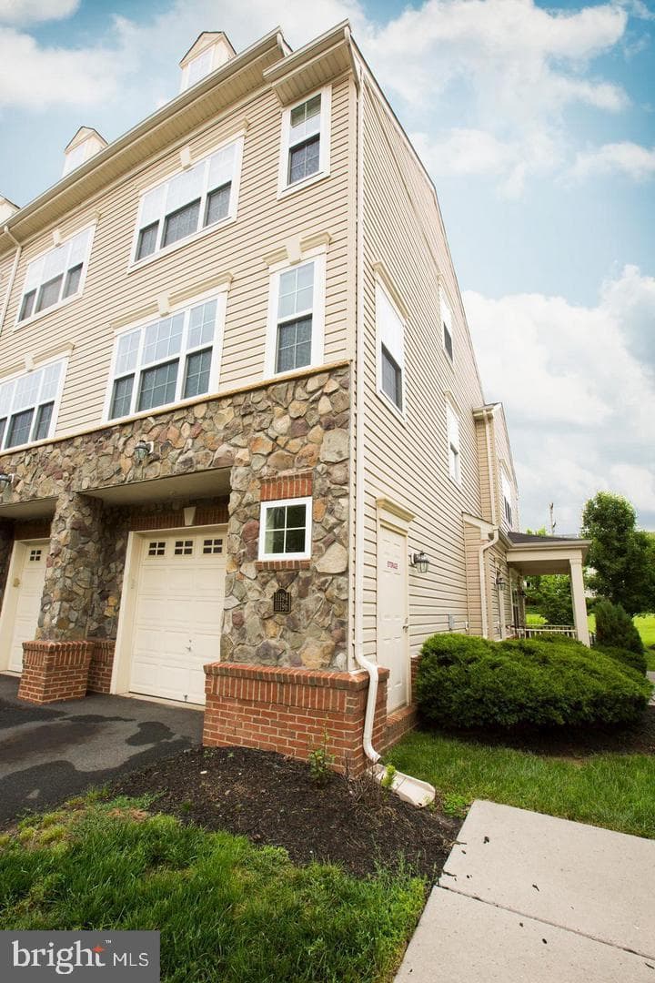 11194 Wortham Crest - Photo 1