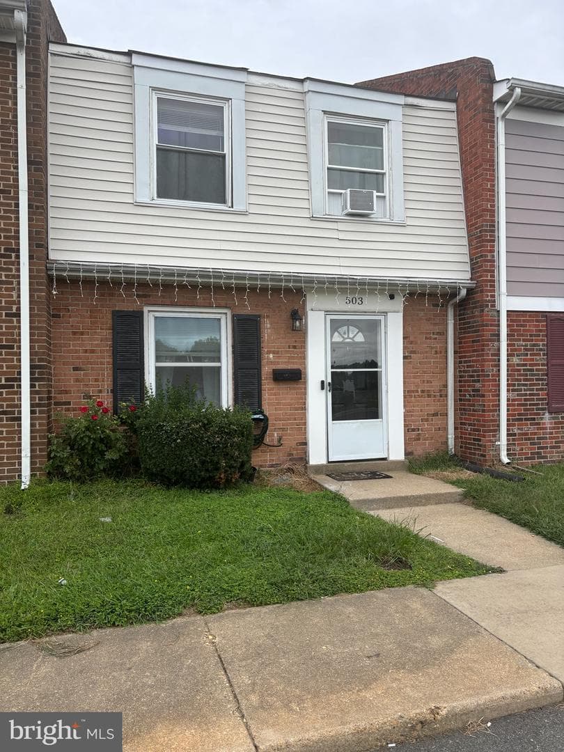 503 Harris - Photo 1