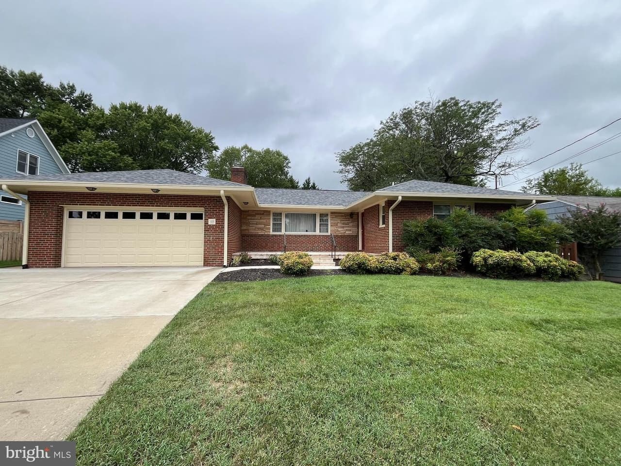 127 Woodberry - Photo 1