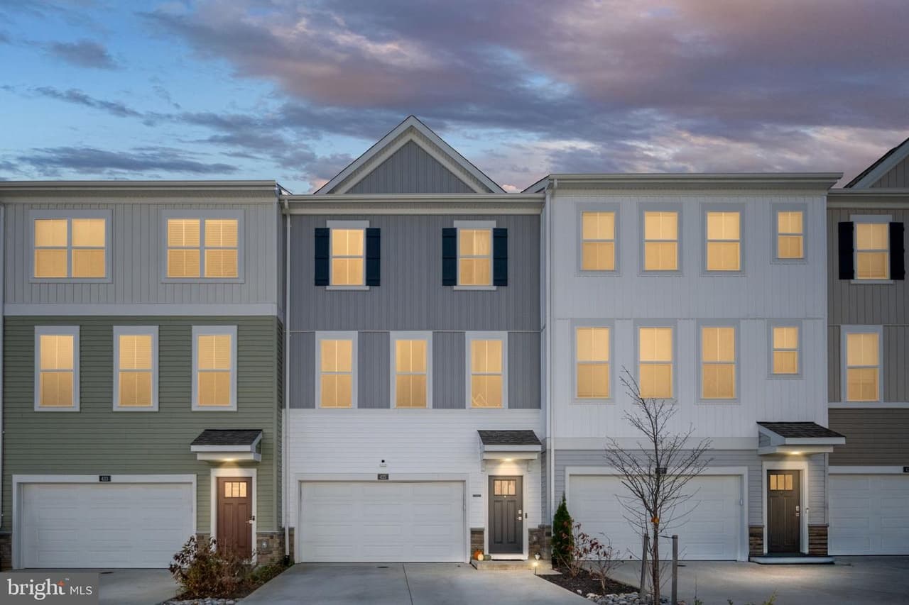 425 Snowberry - Photo 1