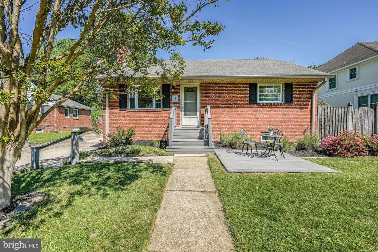 7306 Wayne - Photo 1