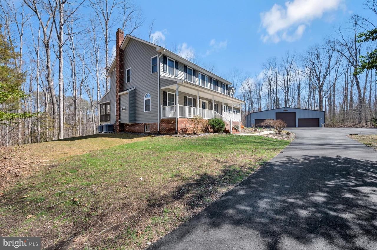 6117 Block House - Photo 1