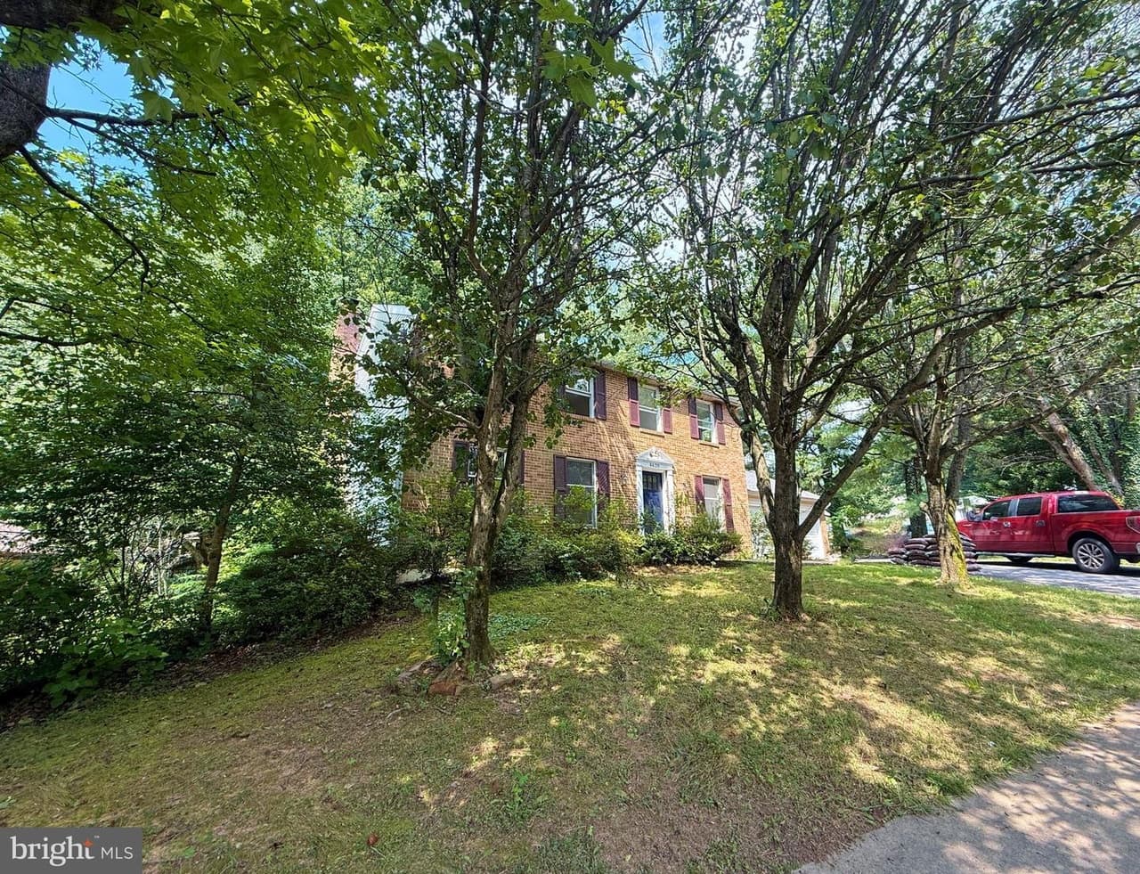 4620 University - Photo 1