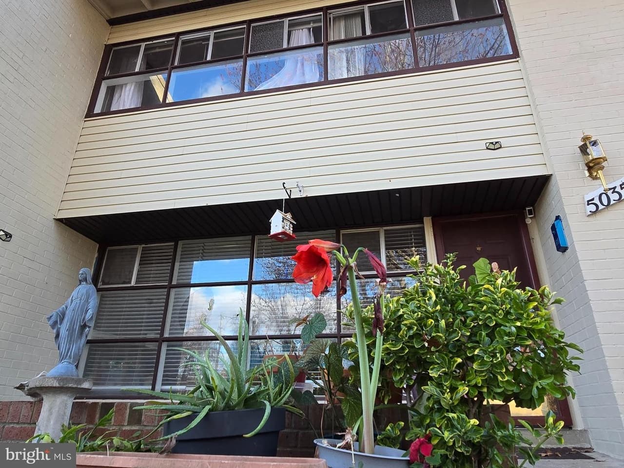 5035 Americana - Photo 1