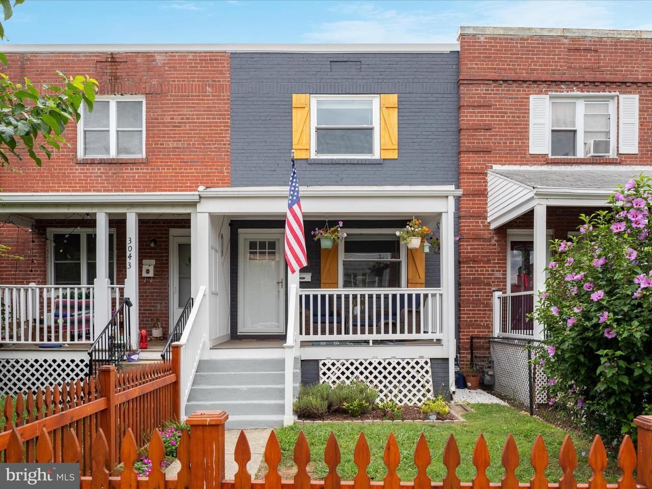 3041 Manning - Photo 1