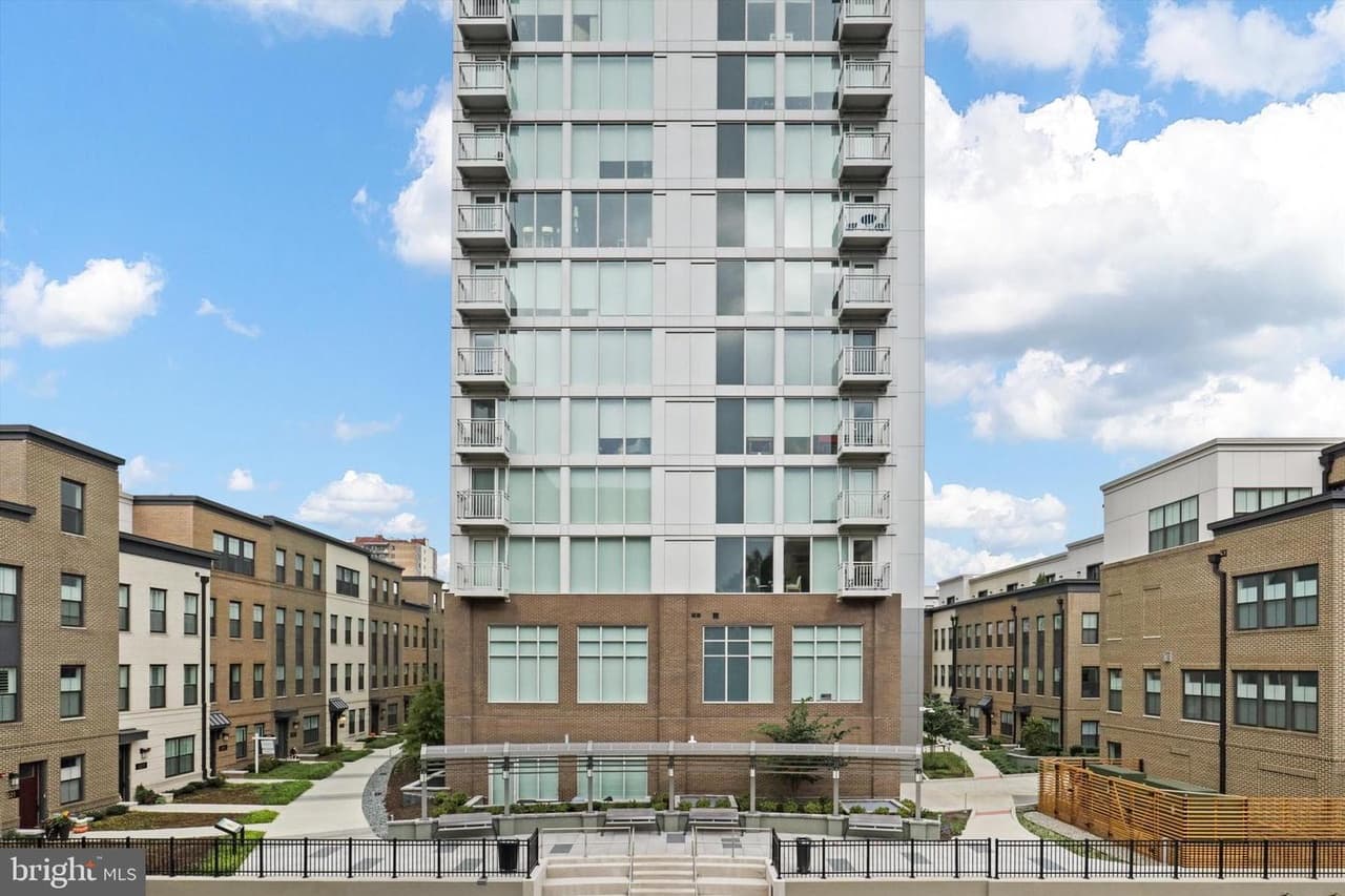 925 N Fairfax Unit#102 - Photo 1