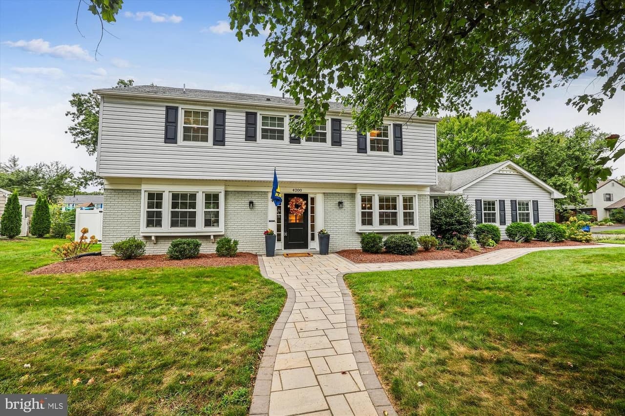 4200 Maylock - Photo 1