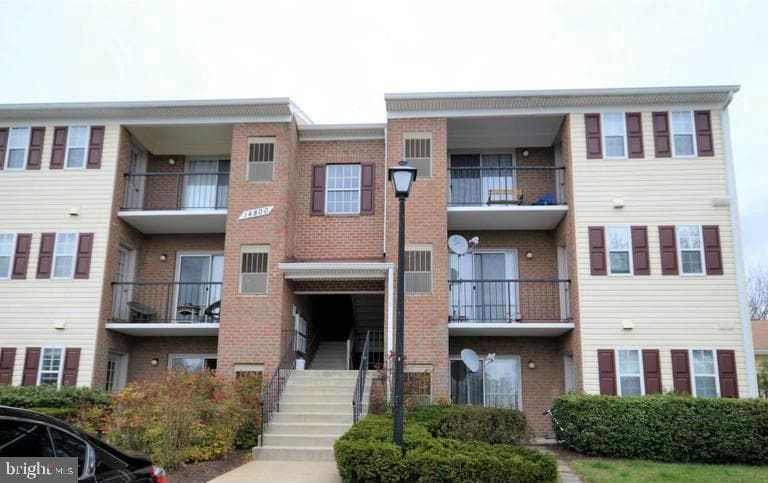 14800 Rydell Unit#202 - Photo 1