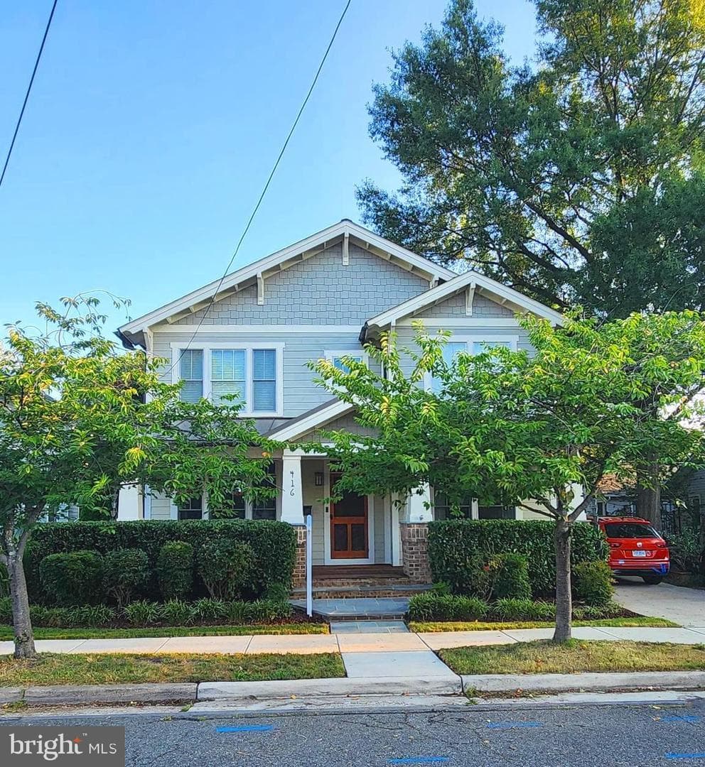416 E Alexandria - Photo 1