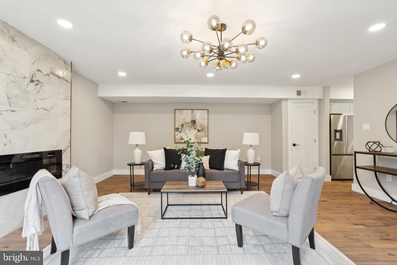 4536 Conwell - Photo 1