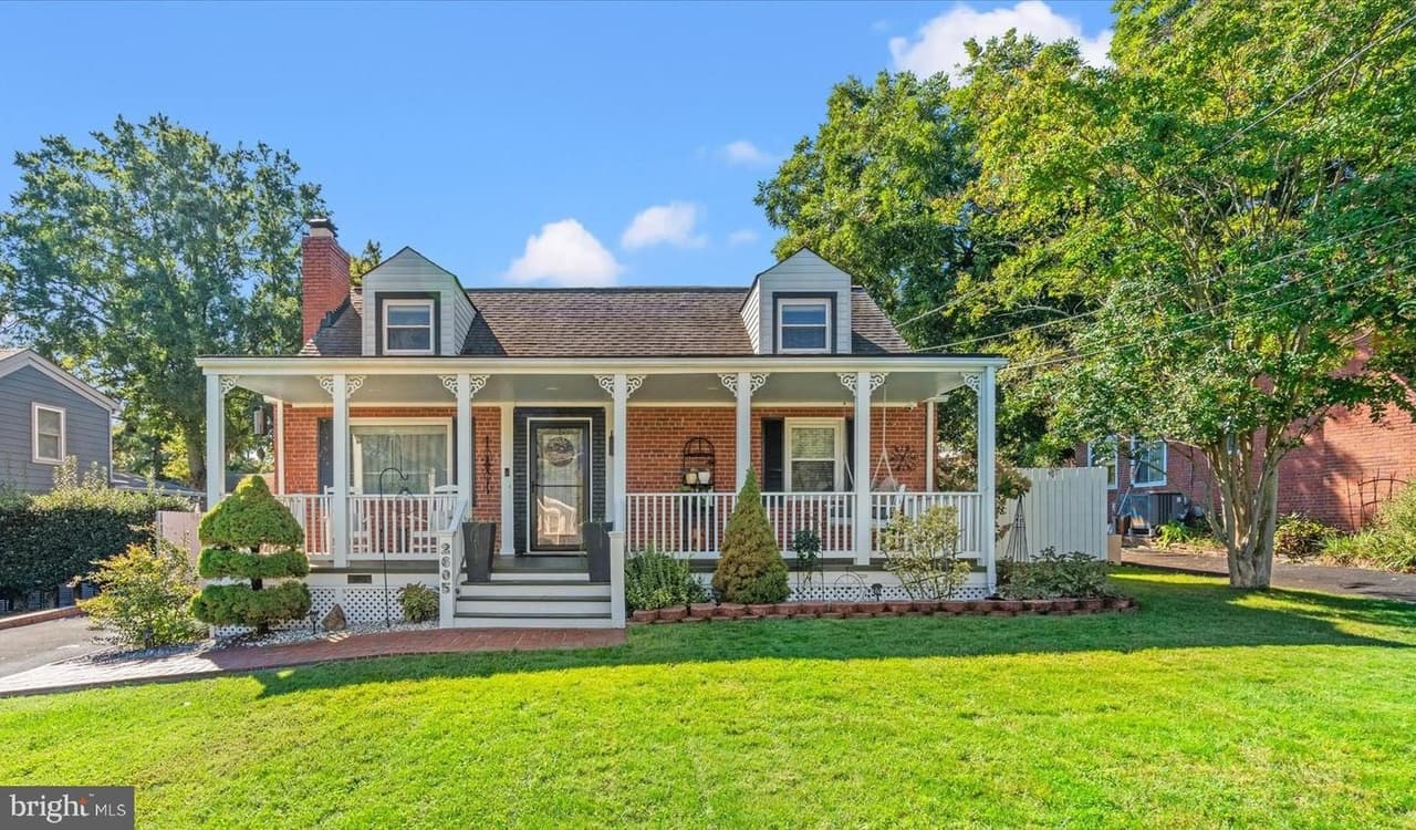 2605 Phillips - Photo 1