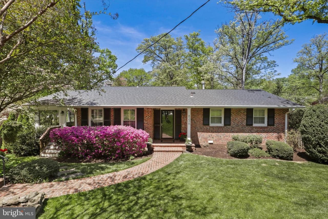 8236 Winder - Photo 1