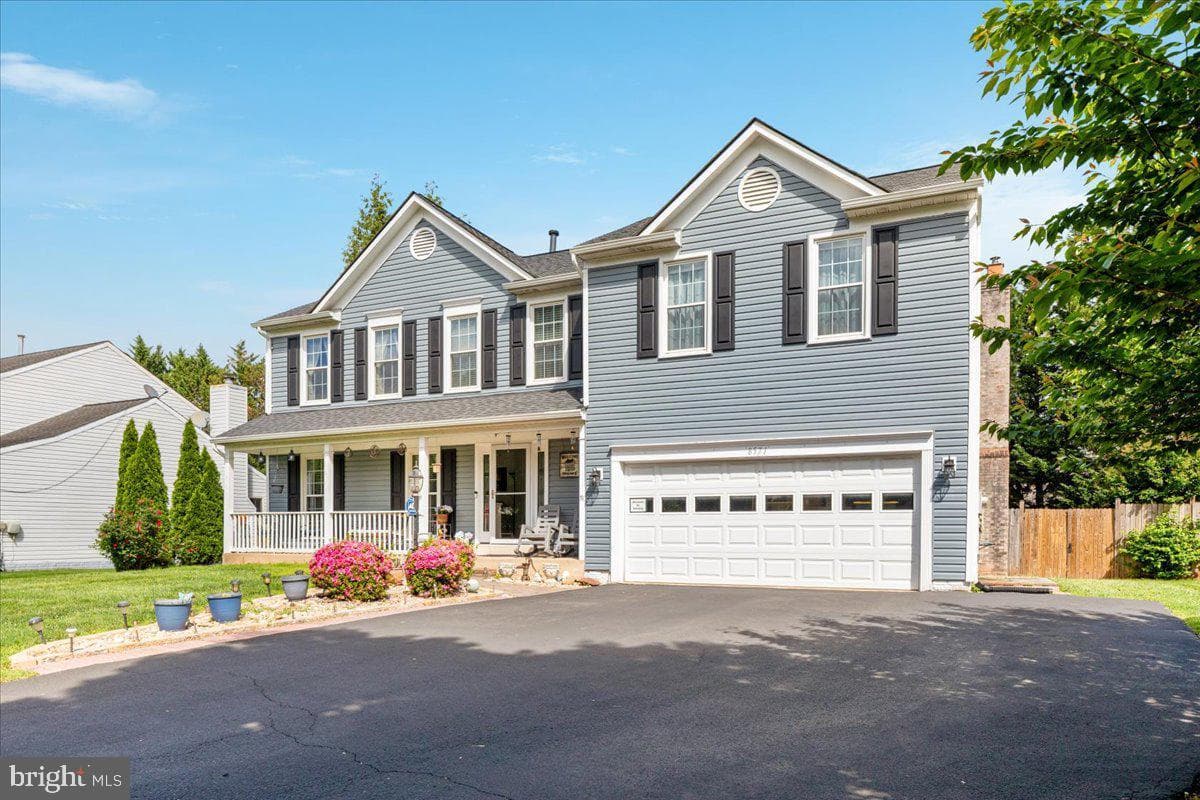 8571 Richmond - Photo 1